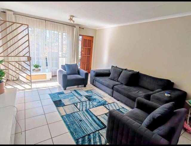 3 BEDROOM APARTMENT FOR SALE IN VORNA VALLEY
